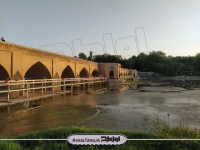 عکس با کیفیت پل چوبی و زاینده رود اصفهان