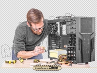 فایل png تصویر دوربری شده مرد در حال تعمیر کامپیوتر