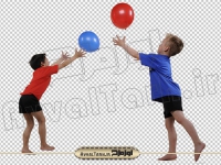 عکس دوربری شده کودکان در حال بادکنک بازی